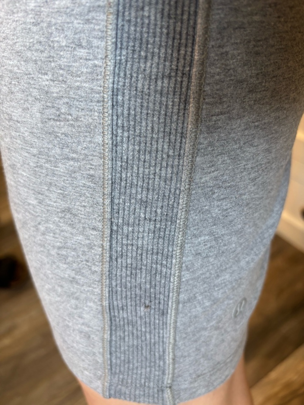Lululemon Start Anew Skirt 21” – Heathered Grey – Size 6 - Picture 2 of 12